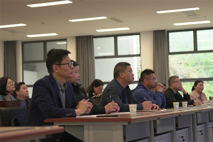 宜昌市建筑業(yè)協(xié)會(huì)建設(shè)監(jiān)理分會(huì)2024年會(huì)員大會(huì)圓滿(mǎn)召開(kāi)